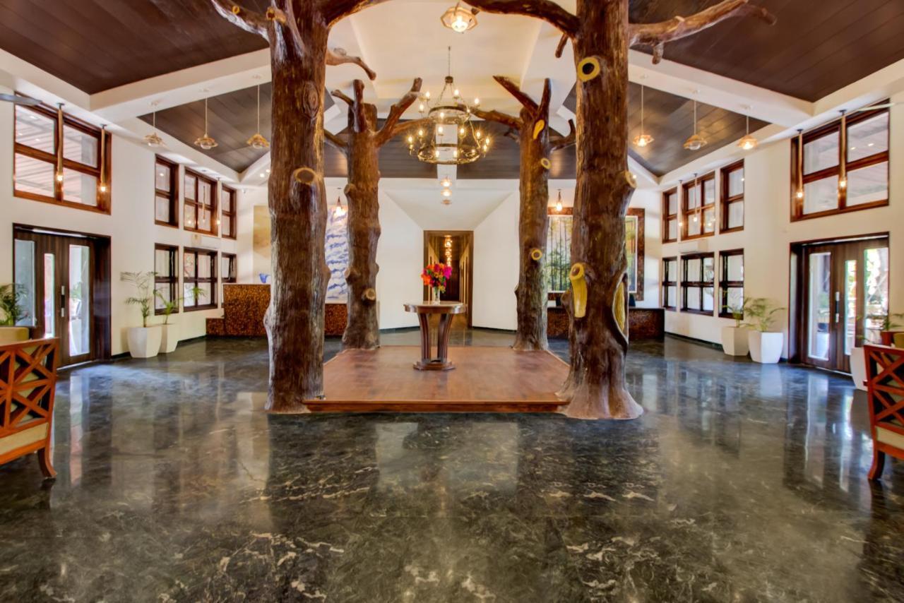 Hotel Club Mahindra Netrang Exteriér fotografie