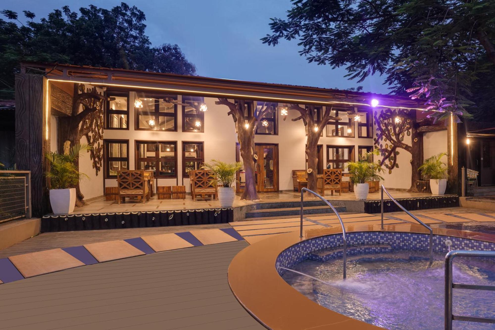 Hotel Club Mahindra Netrang Exteriér fotografie